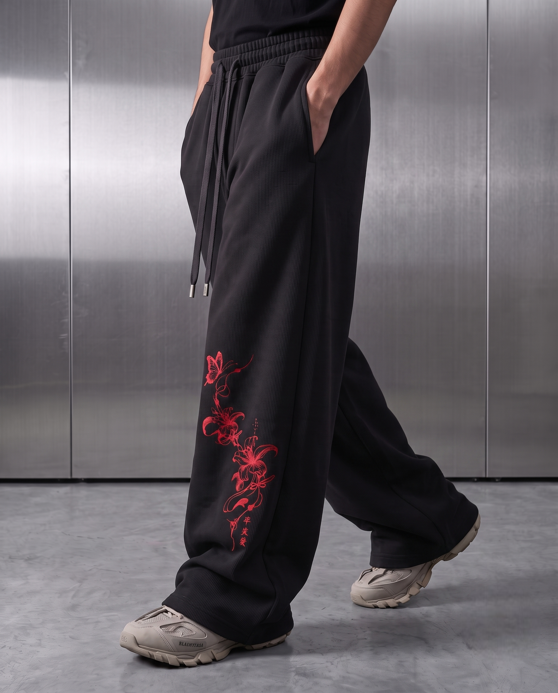 Rear yoke and unseamed outseam study — full trouser